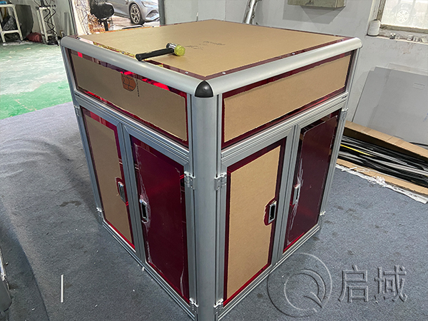 铝型材框架红色板材1 铝型材框架红色板材1