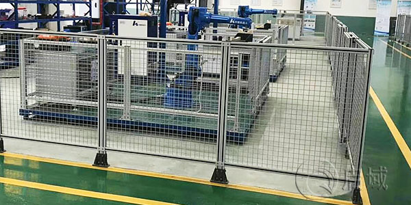 方形地脚安装围栏