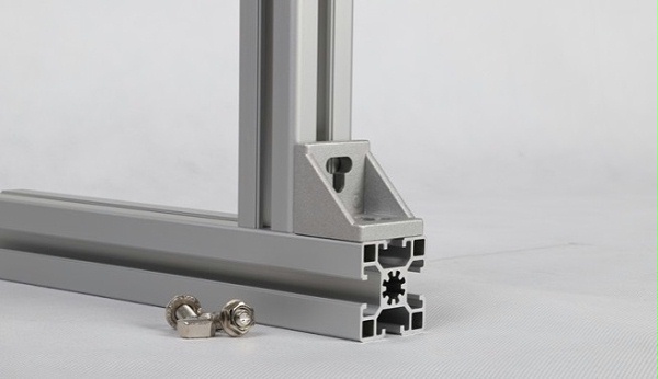 角件安装图 角件安装图