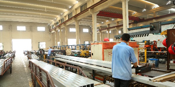 加工铝合金型材拉伸注意事项！