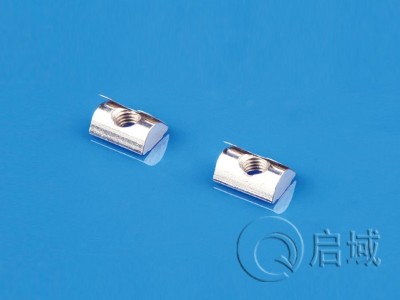 工业铝型材配件之弹片螺母的安装方式