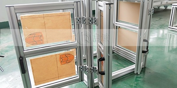 整套的铝型材框架一般会用到哪些配件？